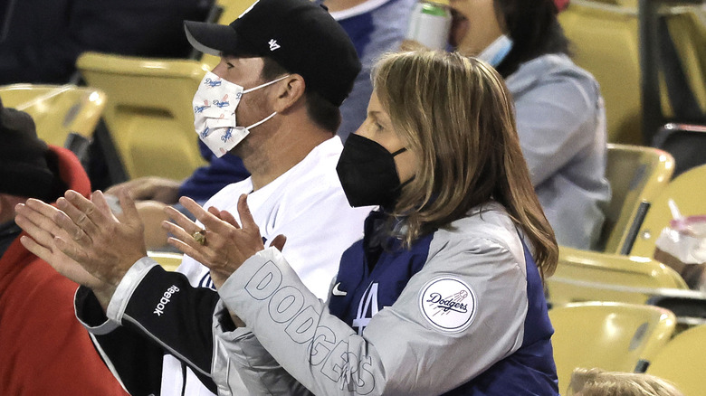 Helen Hunt et Steven Yepper lors d'un match