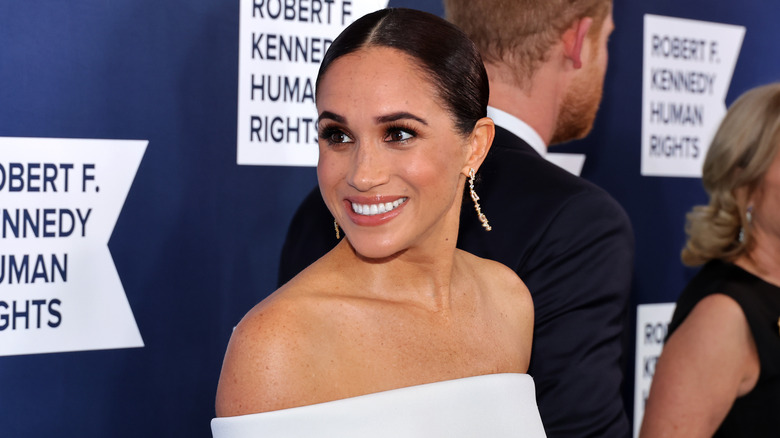 Meghan Markle souriante