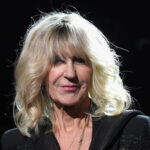 La cause du décès de Fleetwood Mac Star Christine McVie est maintenant confirmée