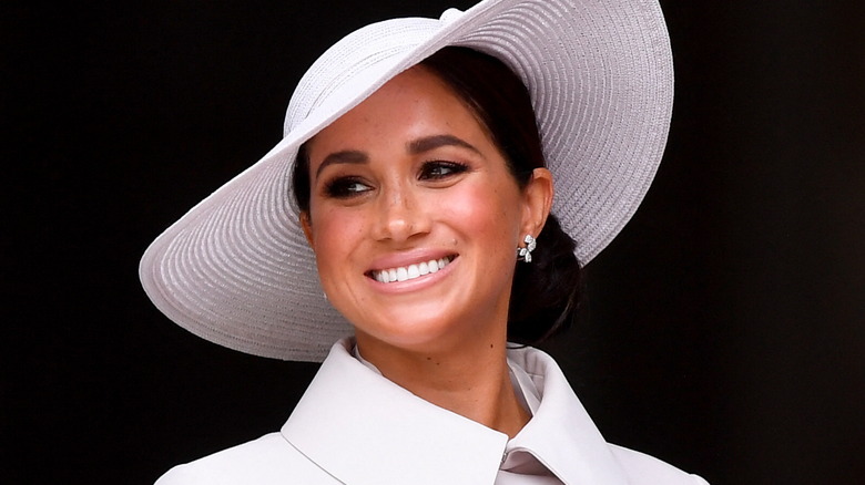 Meghan Markle souriante