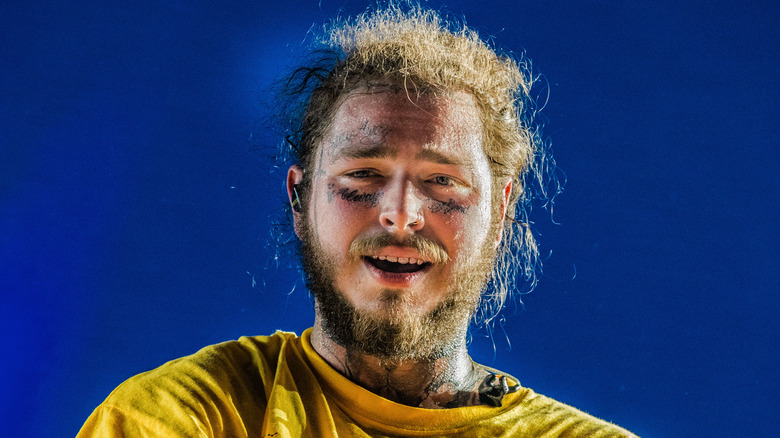 Les quelques détails que nous connaissons sur la mystérieuse fiancée de Post Malone, Jamie