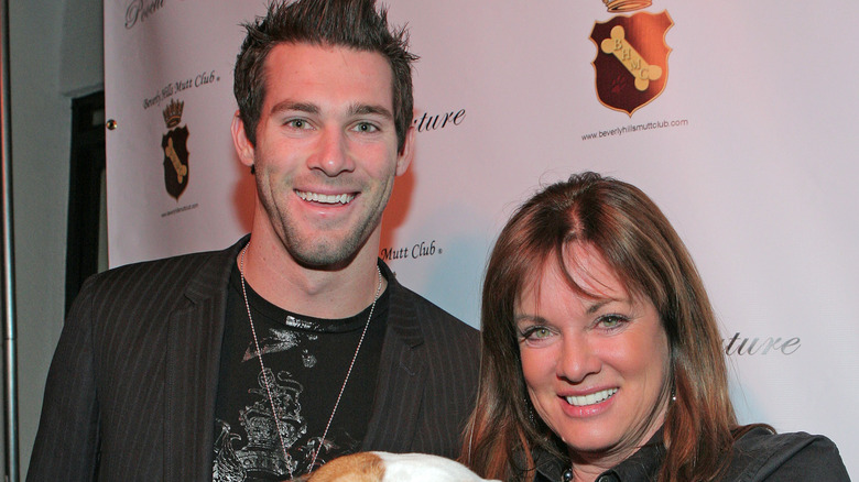 Shane Keough et Jeana Keough souriant