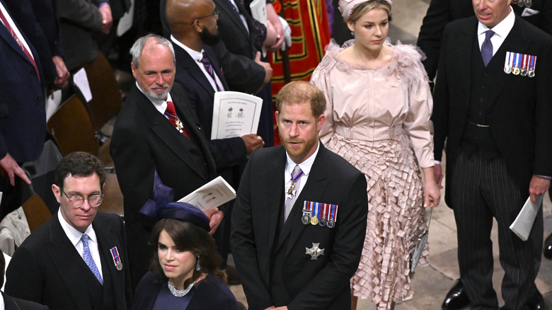 Le prince Harry dans la foule du couronnement