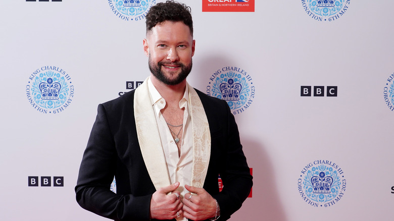 Calum Scott posant