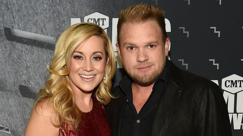 Kellie Pickler et Kyle Jacobs aux prix CMT