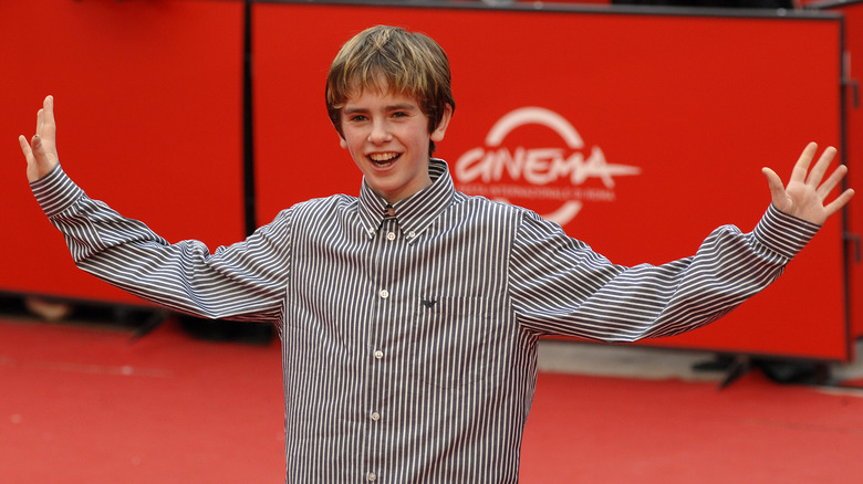 Jeune chemise rayée Freddie Highmore