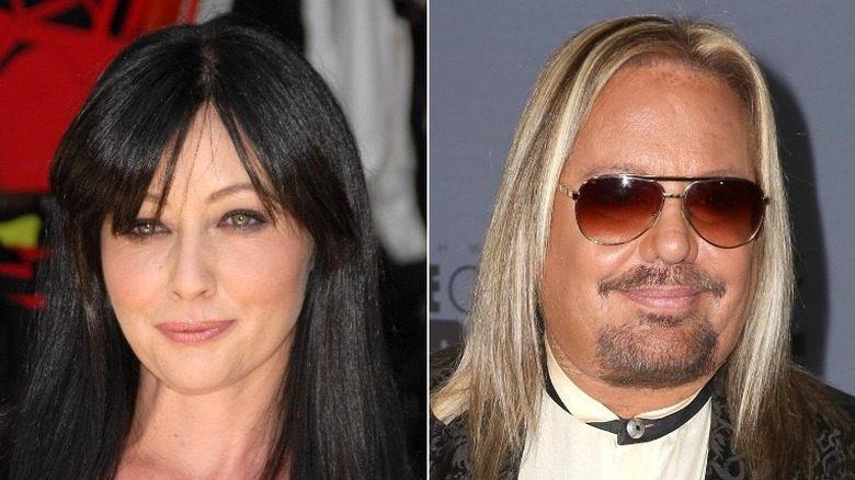 Shannen Doherty et Vince Neil sourient