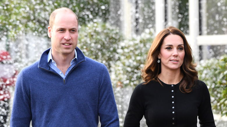 Le prince William et Kate Middleton marchant