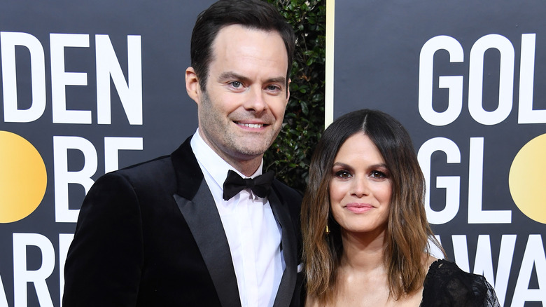 Rachel Bilson et Bill Hader sourient