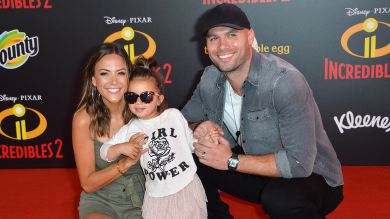 Jana Kramer et Mike Caussin avec leur fille Jolie