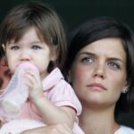 Comment la renommée de Suri Cruise depuis son plus jeune âge a changé les priorités de Katie Holmes