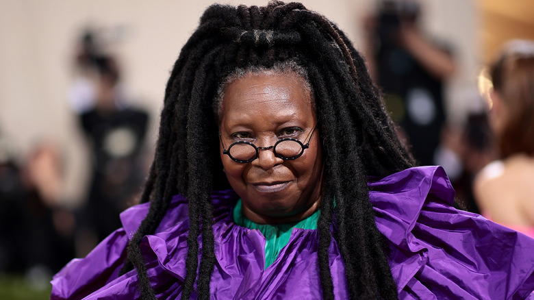 Comment le petit ami secret de Whoopi Goldberg a été exposé par sa petite-fille