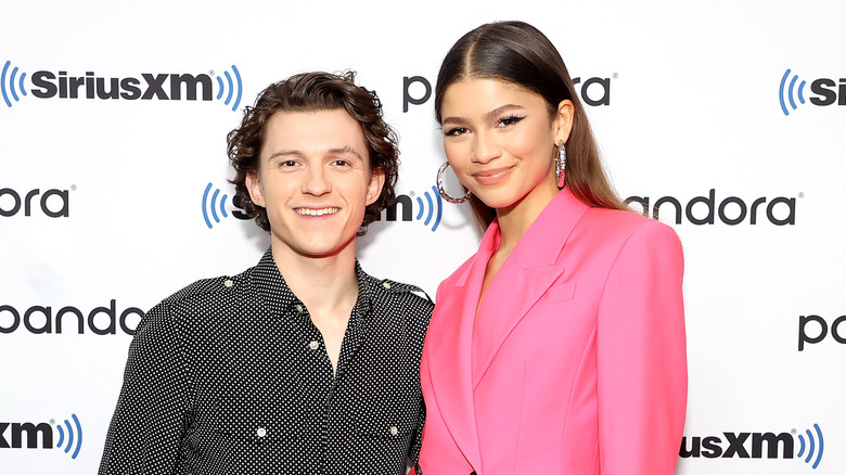 Tom Holland et Zendaya souriants