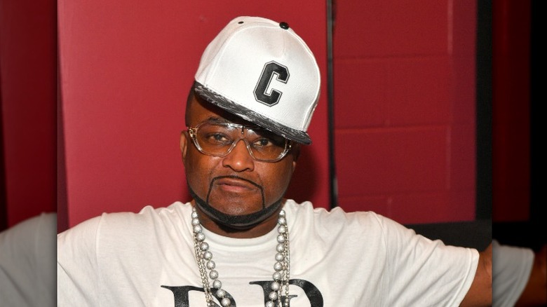 Shawty Lo portant un chapeau 