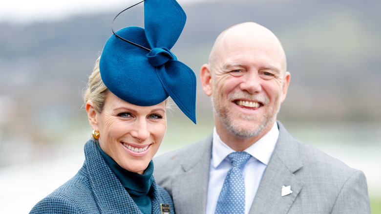 Zara Tindall posant avec son mari