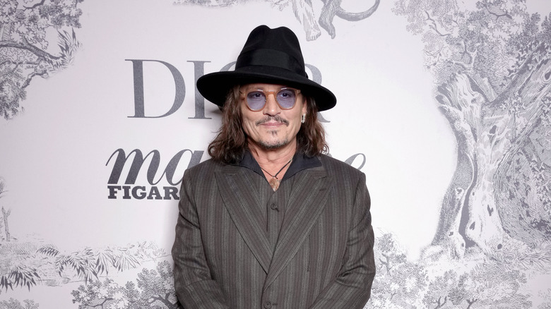 Costume Johnny Depp gris à fines rayures