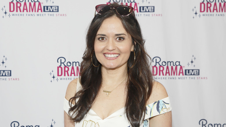 Danica McKellar souriante