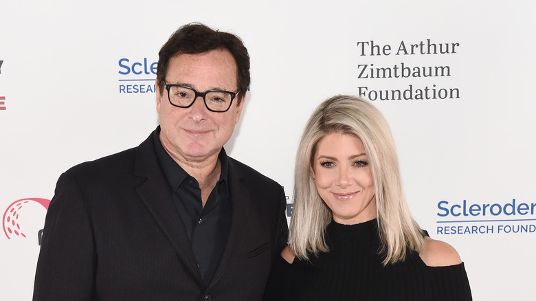 Bob Saget et Kelly Rizzo souriants