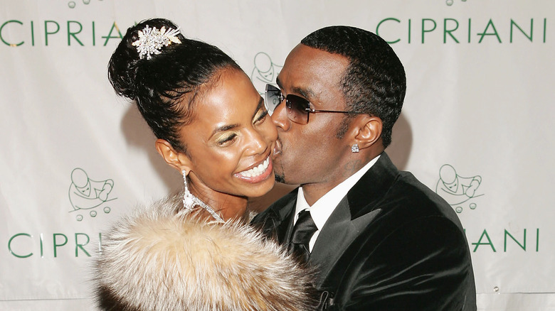 Kim Porter baiser de Sean Combs