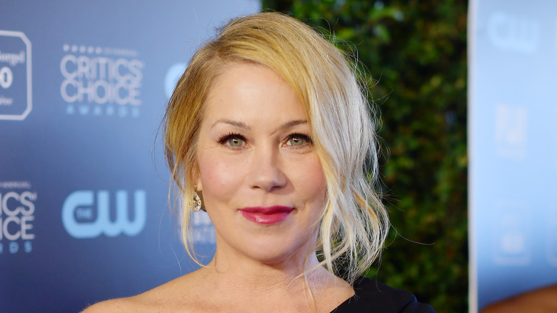 Christina Applegate souriante