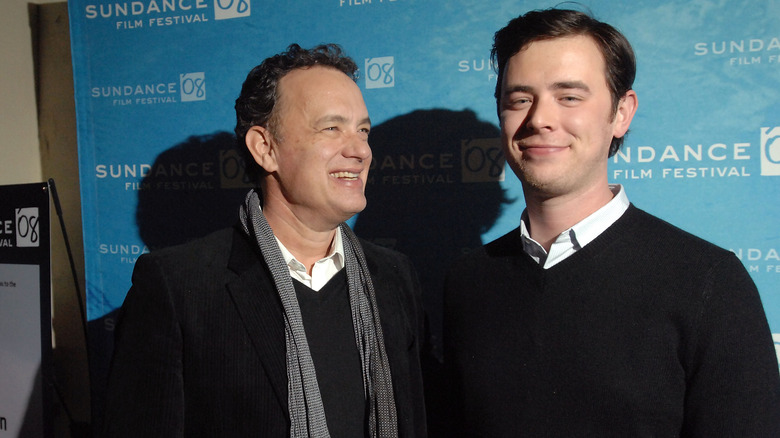 Tom et Colin Hanks souriant