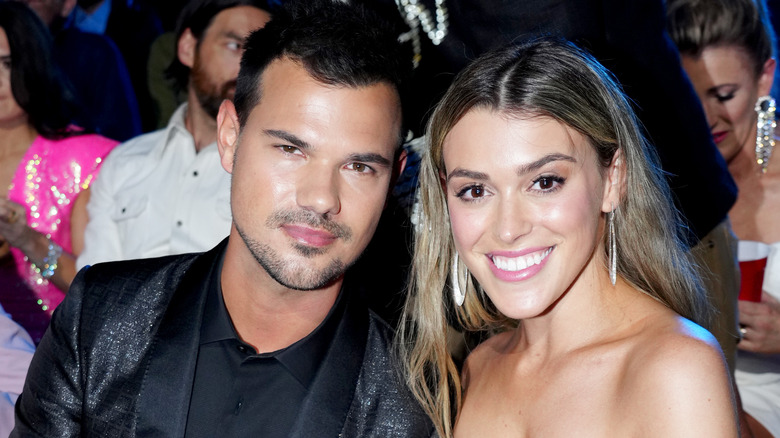 Comment Taylor Lautner a-t-il rencontré sa femme Taylor Dome ?