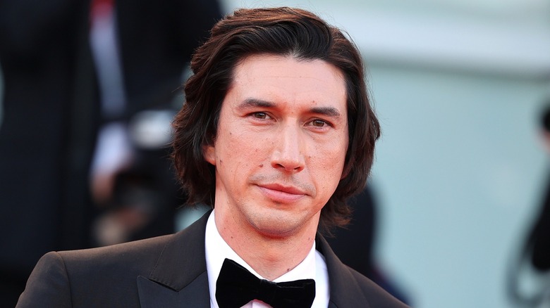 La vie d’Adam Driver de l’enfance à la célébrité hollywoodienne