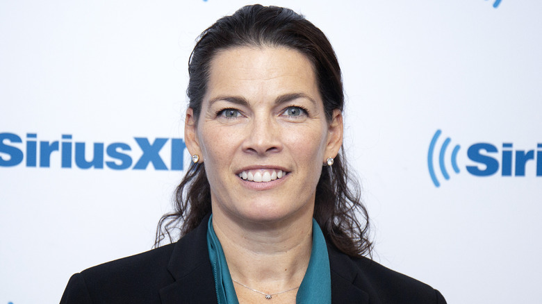 Nancy Kerrigan sourit