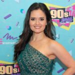 Voici pourquoi Danica McKellar a vraiment abandonné Hallmark Channel