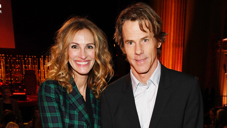 Julia Roberts souriante avec Danny Moder