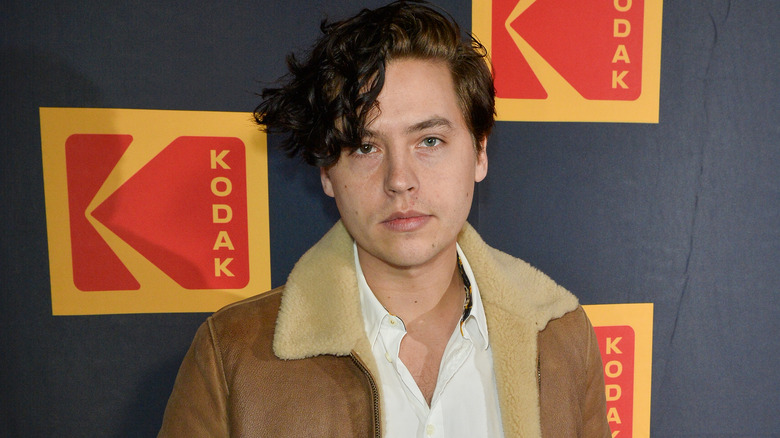 Cole Sprouse sur le tapis rouge