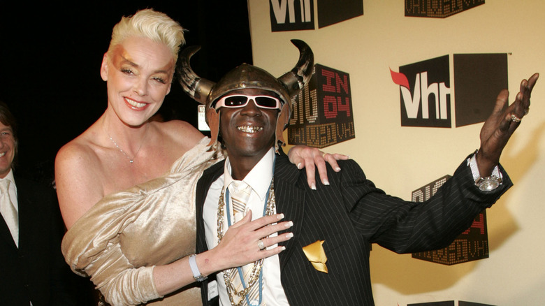 Brigitte Nielsen, Flavor Flav posant