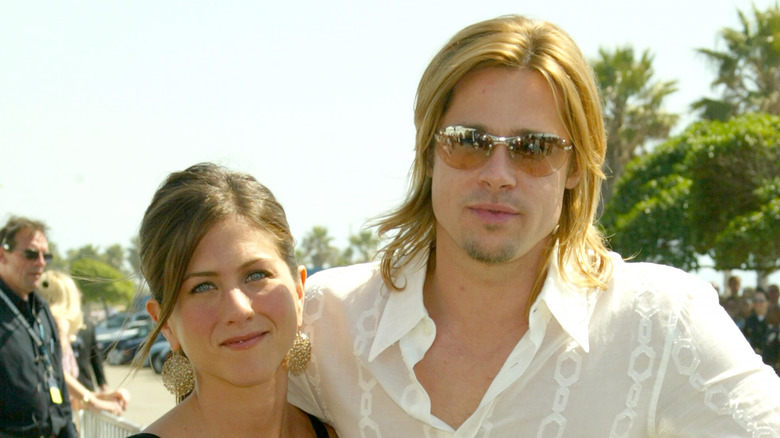 Jenifer Aniston Brad Pitt souriant