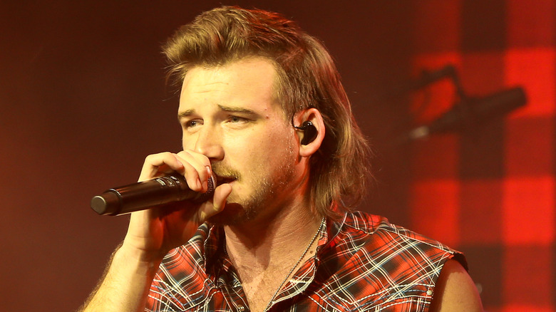 Morgan Wallen chantant