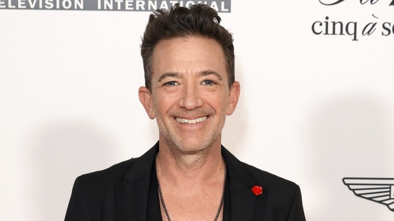 David Faustino souriant 