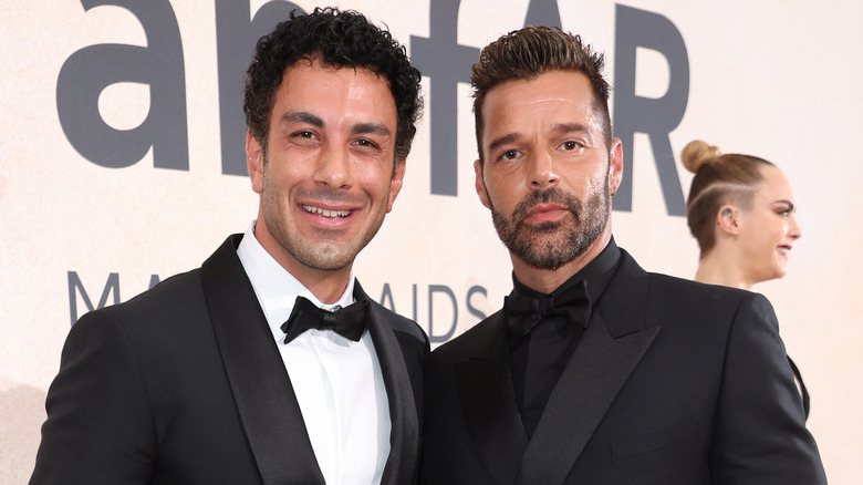 Ricky Martin avec son mari, Jwan Yosef sur le tapis rouge