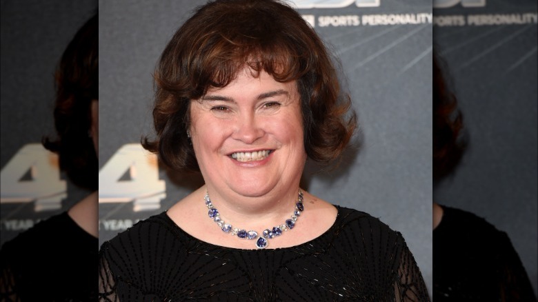 Susan Boyle posant pour les caméras