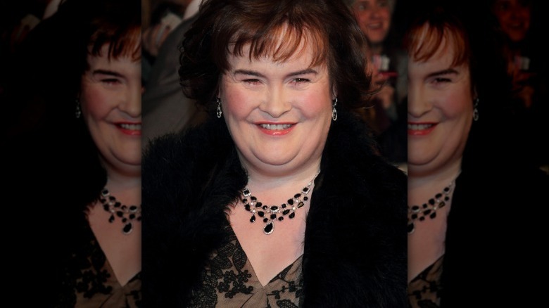 Susan Boyle souriante