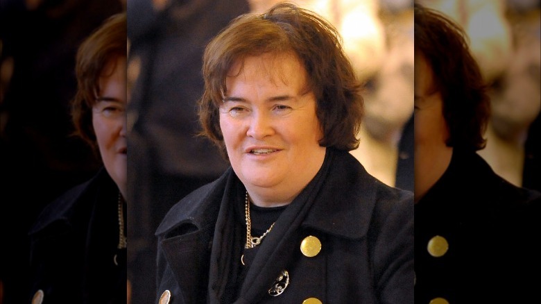 Susan Boyle posant pour les caméras