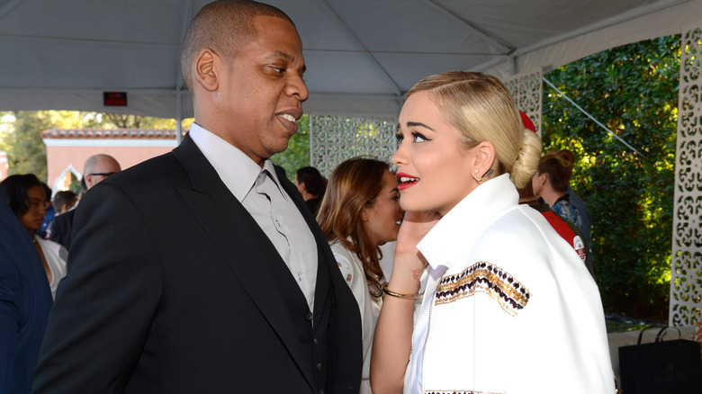 Rita Ora et Jay-Z parlent