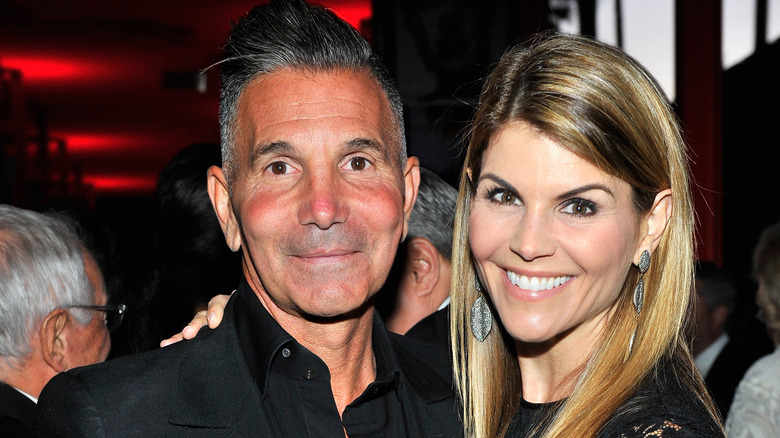 Mossimo Giannulli et Lori Loughlin souriants