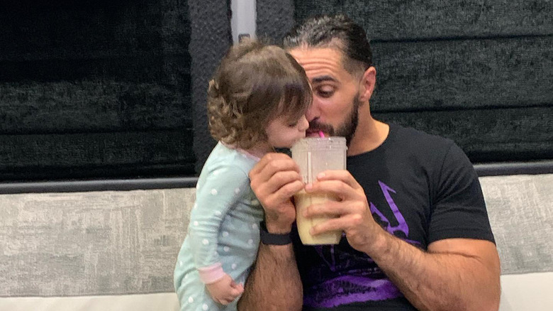 Seth Rollins avec sa fille Roux