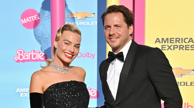 Margot Robbie et Tom Ackerley posent