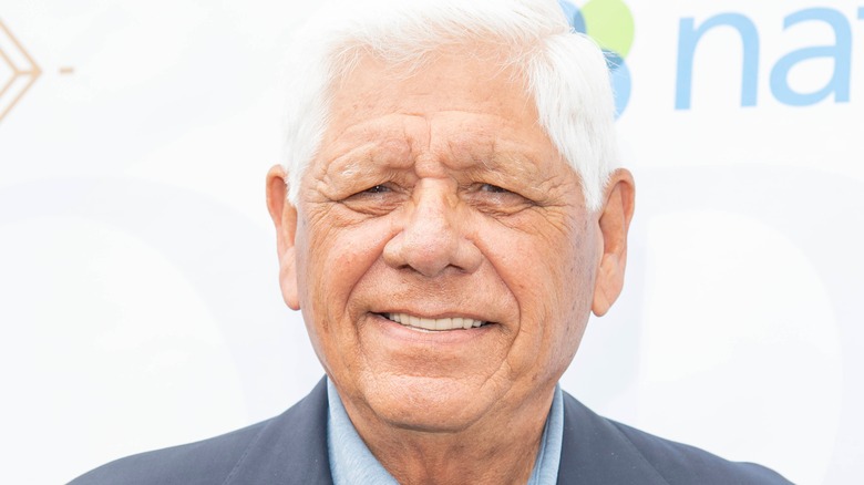 Lee Trevino souriant en Californie 