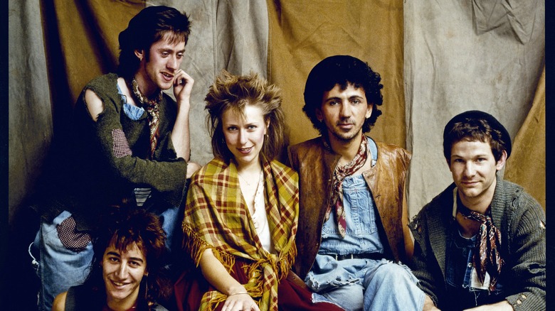 Dexys Midnight Runners posant ensemble