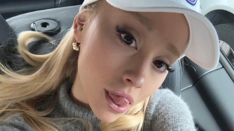 Bravo à l’ex-épouse d’Ethan Slater, Lilly Jay, pour avoir déchiré publiquement Ariana Grande