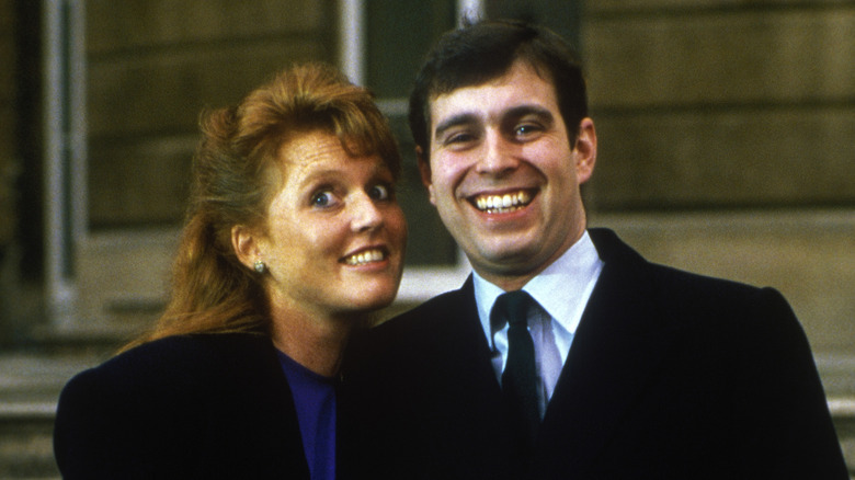 Sarah Ferguson souriante, le prince Andrew riant