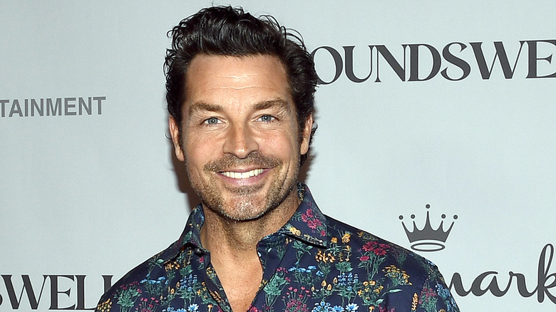 Voici avec qui la star de Hallmark Brennan Elliott est mariée dans la vraie vie