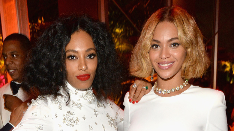 Solange Knowles a d’abord eu du mal avec la renommée de sa sœur Beyoncé