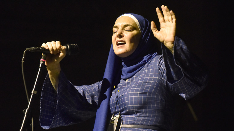 What’s The Real Meaning Of Nothing Compares 2 U By Sinead O’Connor? Here’s What We Think